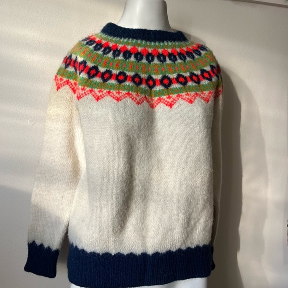Sweaters - Vintage wool Icelandic women’s small Patterned Knit Sweater apres ski